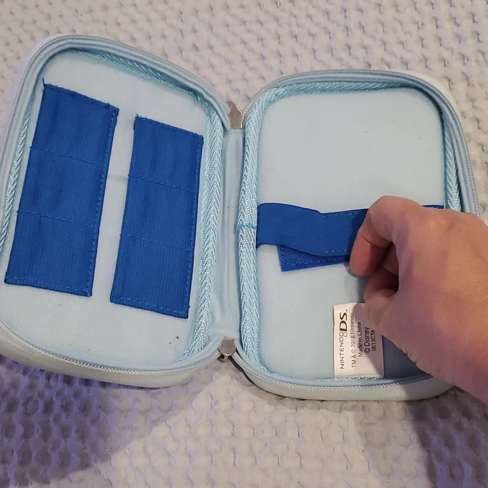 Disney Cinderella Nintendo ds case & one game